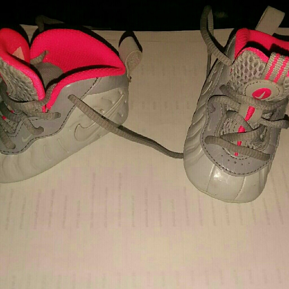 Nike crib shoes